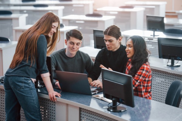 B Tech IT or B Tech CSE: Which One is Best for a Successful Career